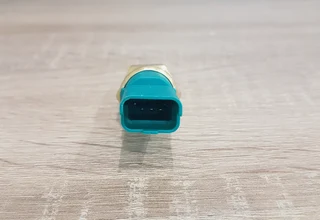 Nissan Juke reverse light switch