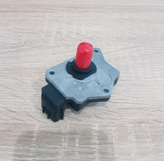 Nissan Hardbody red cap airflow meter