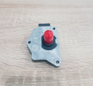 Nissan Hardbody red cap airflow meter