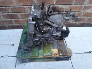 Nissan Almera HR15 Gear Box (Automatic)