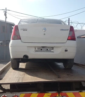 RENAULT LOGAN STRIPPING FOR SPARES