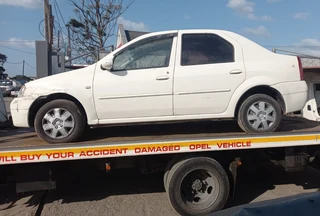 RENAULT LOGAN STRIPPING FOR SPARES