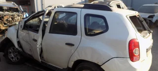 RENAULT DUSTER STRIPPING FOR SPARES