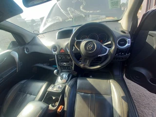 RENAULT KOLEOS STRIPPING FOR SPARES