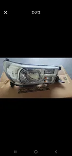 Hilux Gd6 16-21 Oem Rh Head Lamp With Big Park Lamp Fitting