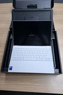 Brand New Dell XPS 13 9530  / Core Ultra 7 512GB SSD 16GB RAM