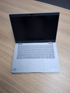 Dell Latitude 5350 Core Ultra 7 / 512GB SSD 16GB RAM