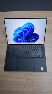 Dell XPS 15 9530 Workstation  / Core i7 13th Gen  / 1TB NVMe SSD 32GB RAM /  NVIDIA GeForce RTX 4050