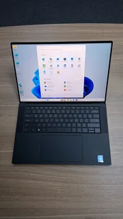 Dell XPS 15 9530 Workstation  / Core i7 13th Gen  / 1TB NVMe SSD 32GB RAM /  NVIDIA GeForce RTX 4050