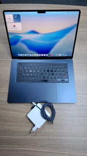 MacBook Air M2 15-inch / 256GB 8GB RAM