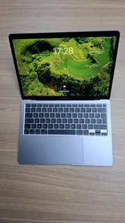 MacBook Air M1 Chip  256GB SSD 8GB RAM