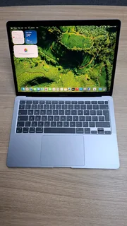 MacBook Air M1 Chip  256GB SSD 8GB RAM