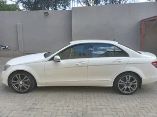 MERCEDES-BENZ CGI 2011 FAMILY CAR AUTO ENGINE AND GEARBOX 100% SUPER CLEAN