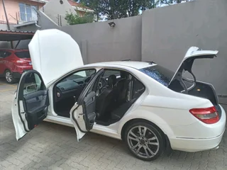 MERCEDES-BENZ CGI 2011 FAMILY CAR AUTO ENGINE AND GEARBOX 100% SUPER CLEAN