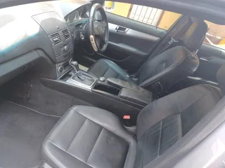 MERCEDES-BENZ CGI 2011 FAMILY CAR AUTO