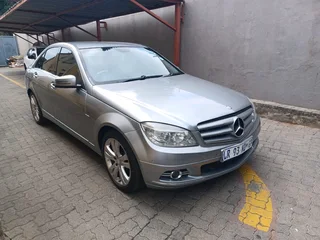 MERCEDES-BENZ CGI 2011 FAMILY CAR AUTO