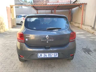 Renault sandero 2019 family car engine and gearbox 100% SUPER CLEAN