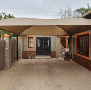 Ndlovu's shadeports installers