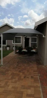 Ndlovu&#39;s shadeports installers