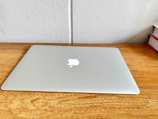 MacBook Air 13&#34; Screen Assembly (A1466, 2013–2017) | Grade A