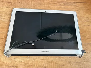 MacBook Air 13&#34; Screen Assembly (A1466, 2013–2017) | Grade A