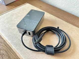  Microsoft Surface 65W Charger – Fast &amp; Reliable Power
