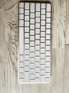 Apple Magic Keyboard Touch ID Wireless Bluetooth Keyboard Mac A2449 Lightning