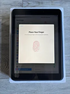  Apple iPad (5th Gen) – 9.7&#34;, 32GB, Wi-Fi | Space Grey