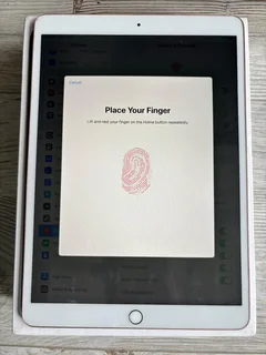 iPad Pro 10.5&#34; Retina (64GB, Wi-Fi) – Rose GoldCondition: Used – Tested and working perfectly