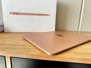 2020 Apple MacBook Air 13&#34; – Retina Display | Touch ID M1 chip 8GB 256GB SSD