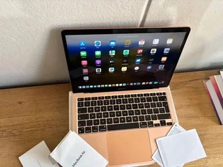 2020 Apple MacBook Air 13&#34; – Retina Display | Touch ID M1 chip 8GB 256GB SSD