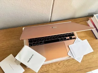 2020 Apple MacBook Air 13&#34; – Retina Display | Touch ID M1 chip 8GB 256GB SSD