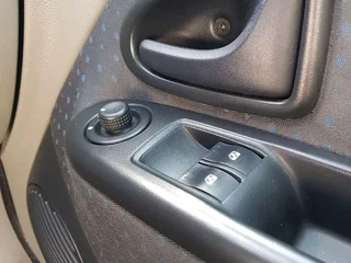 Renault Clio 1.4 Expression Automatic R60 000 Negotiable