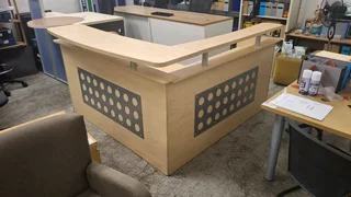 Reception CounterDimensions 1800*2000