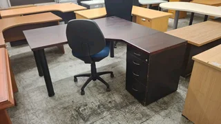 GENTLY USED CORPORATE OFFICE FURNITURE