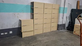 OFFICE FURNITURE [Massive quantities ]