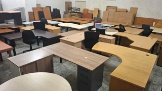 OFFICE FURNITURE [Massive quantities ]