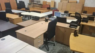 GENTLY USED CORPORATE OFFICE FURNITURE
