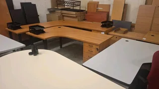 GENTLY USED CORPORATE OFFICE FURNITURE