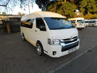 Toyota Quantum G.L 2.5 Diesel 13 Seater (Excellent condition) Low Kilos