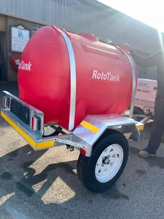 600 LITRE PLASTIC DIESEL BOWSER - GALVANISED CHASSIS