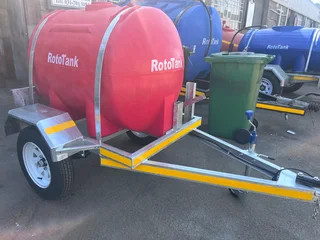 600 LITRE PLASTIC DIESEL BOWSER - GALVANISED CHASSIS