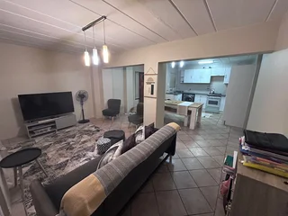 1 Slaampkamer Flatlet te huur in Helderkruin