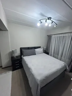 1 Slaampkamer Flatlet te huur in Helderkruin