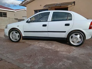Opel astra 1.6 16v 2003