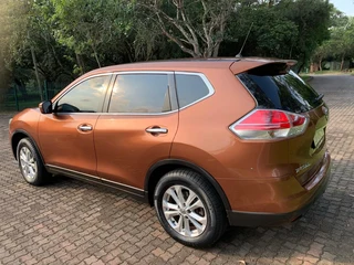 2014 Nissan X-Trail 2.0 4x2 XE