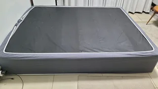 Bamboo Orthopedic Dreamscape Mattress (queen size) and bed base