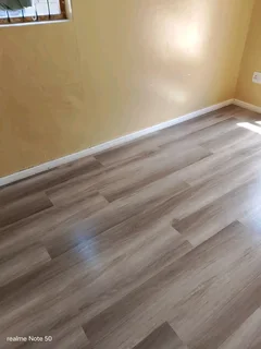 Laminate and vinly flooring installation