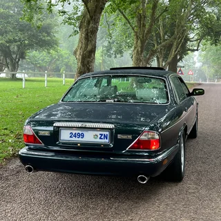 2000 Daimler Supercharged V8 - 1 of 9 in SA  |  1 owner from new  |  Detailed Service portfolio