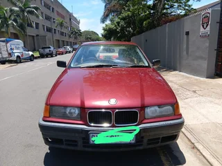 1994 BMW 3 Series Sedan original body start and go